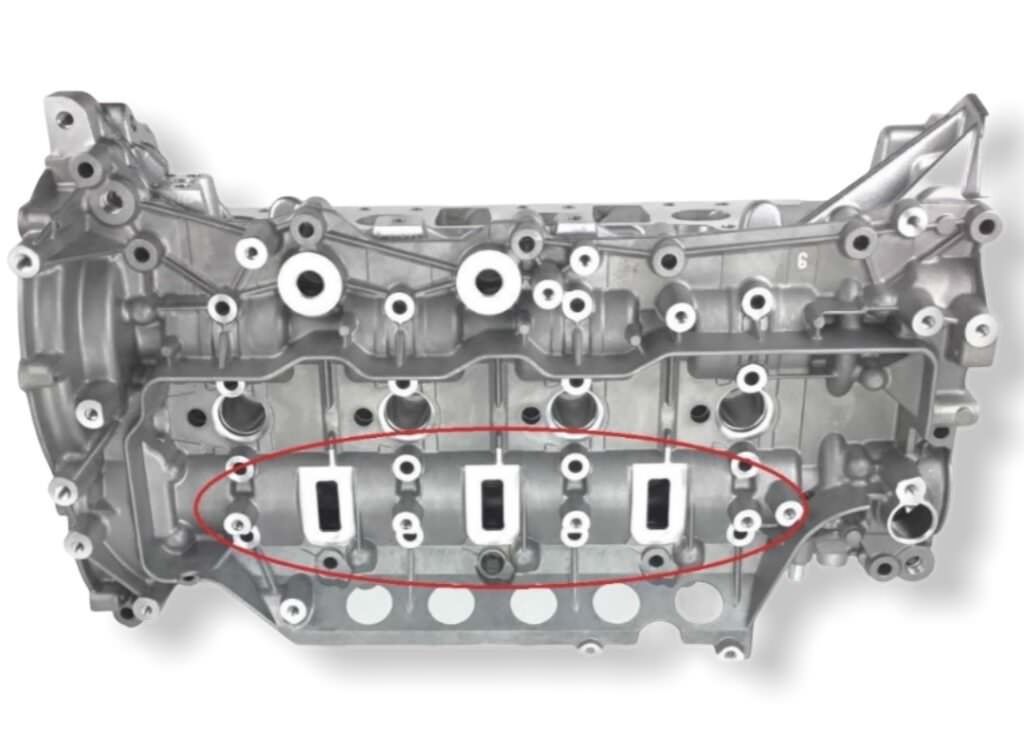 Testata Renault Megane 2.0 M9R OE. 7701479110