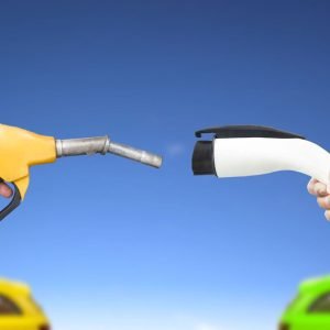 Autonomia e rifornimento: i vantaggi dei motori termici